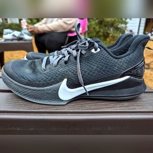 Nike Mamba Focus sz 11.5